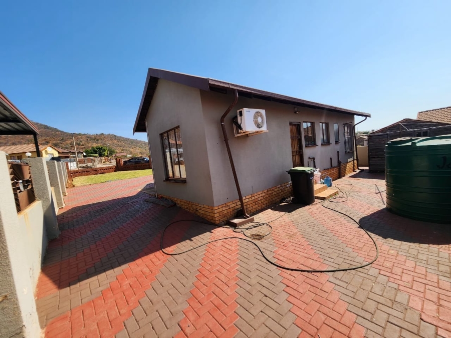 3 Bedroom Property for Sale in Tlhabane West North West